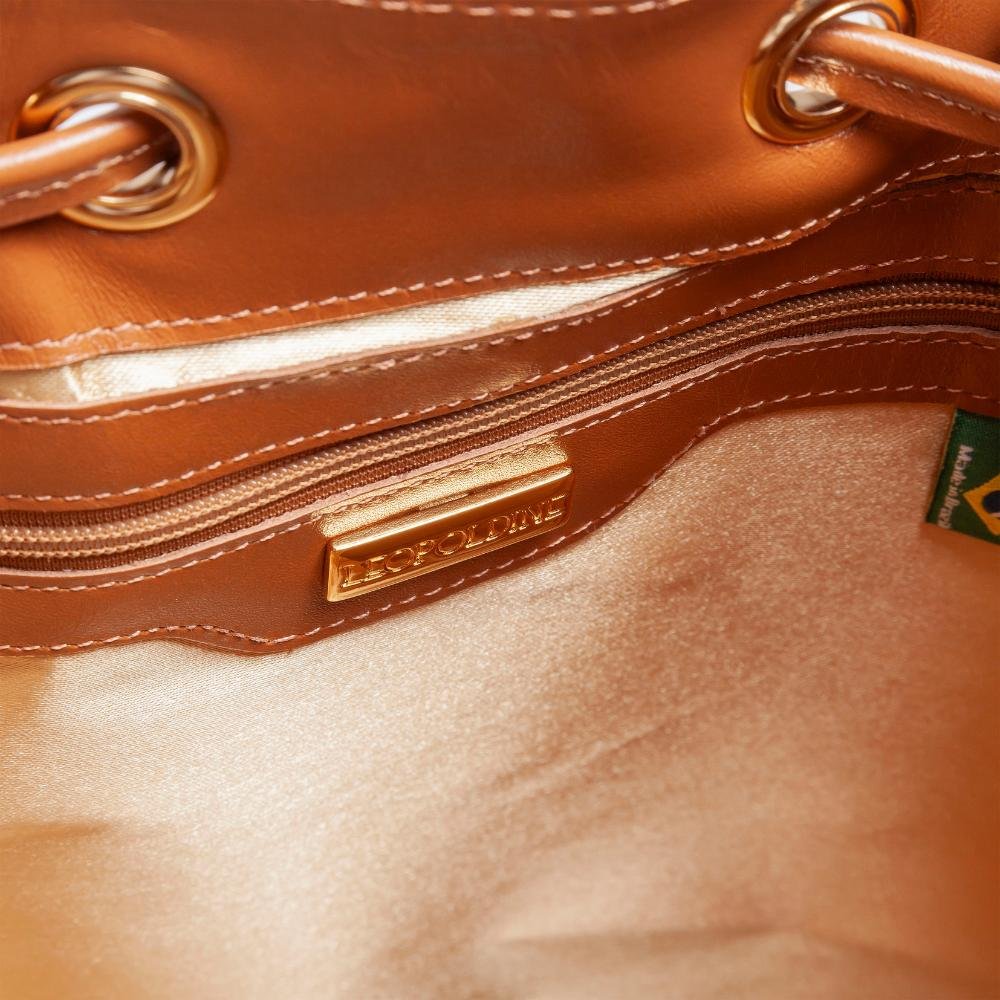 Bolsa Bucket Leopoldine Bege com Viés Caramelo e Alça Tiracolo Bege 5