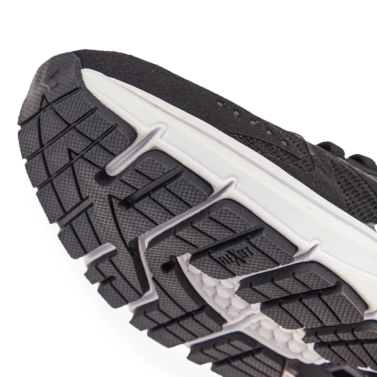 Tênis Esportivo Diadora Mythos Blushield 8 Vortice HIP W Preto Feminino Preto 4