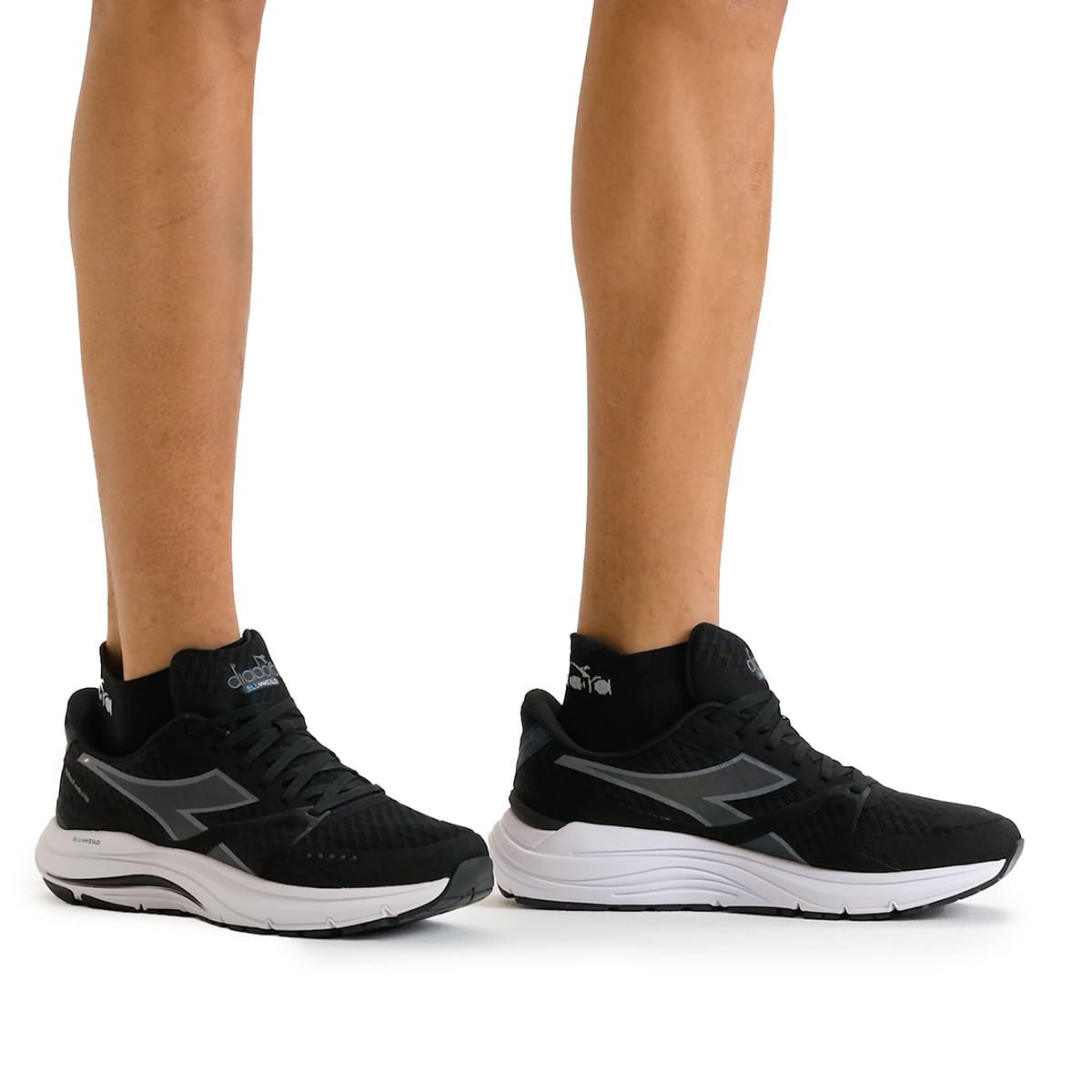 Tênis Esportivo Diadora Mythos Blushield 8 Vortice HIP W Preto Masculino Preto 7