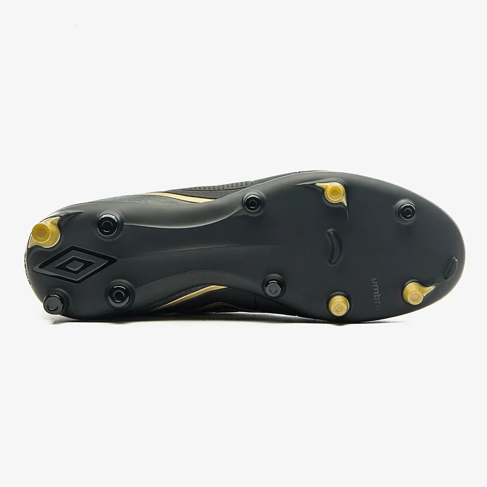 Chuteira Campo Umbro Attak Eternal Preto 4