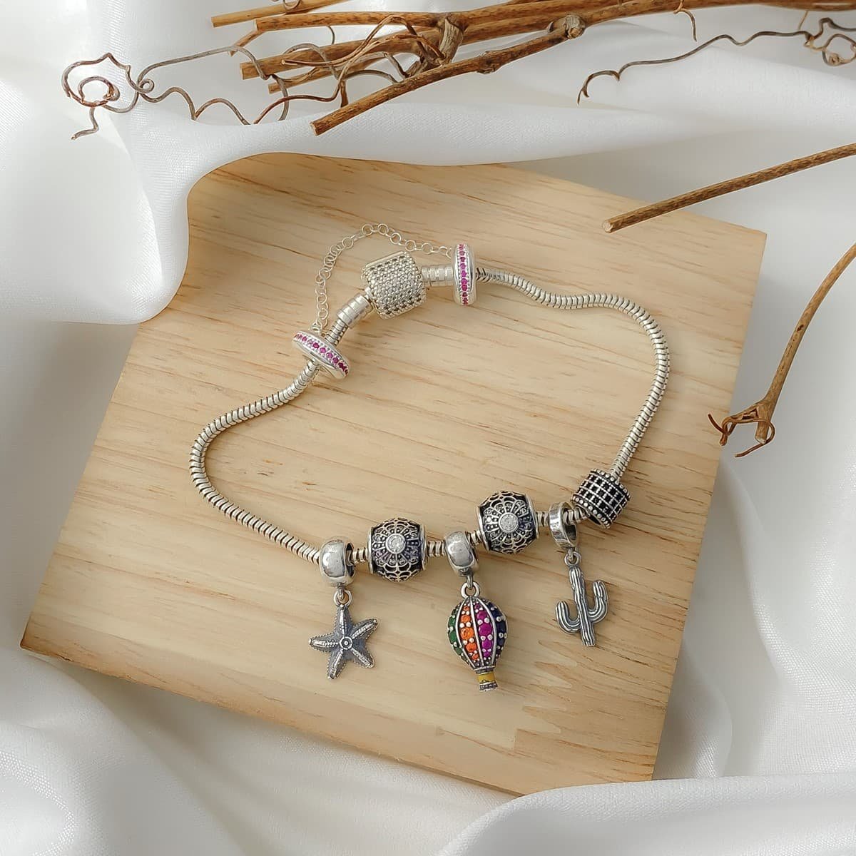 Berloque Balão Zircônias Coloridas Prata 3