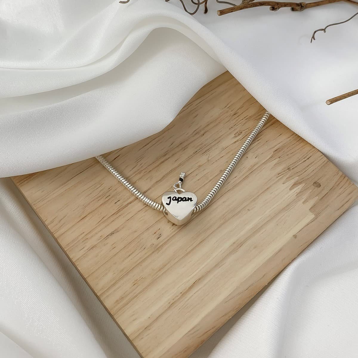 Berloque Coração Chave Japão Branco 5