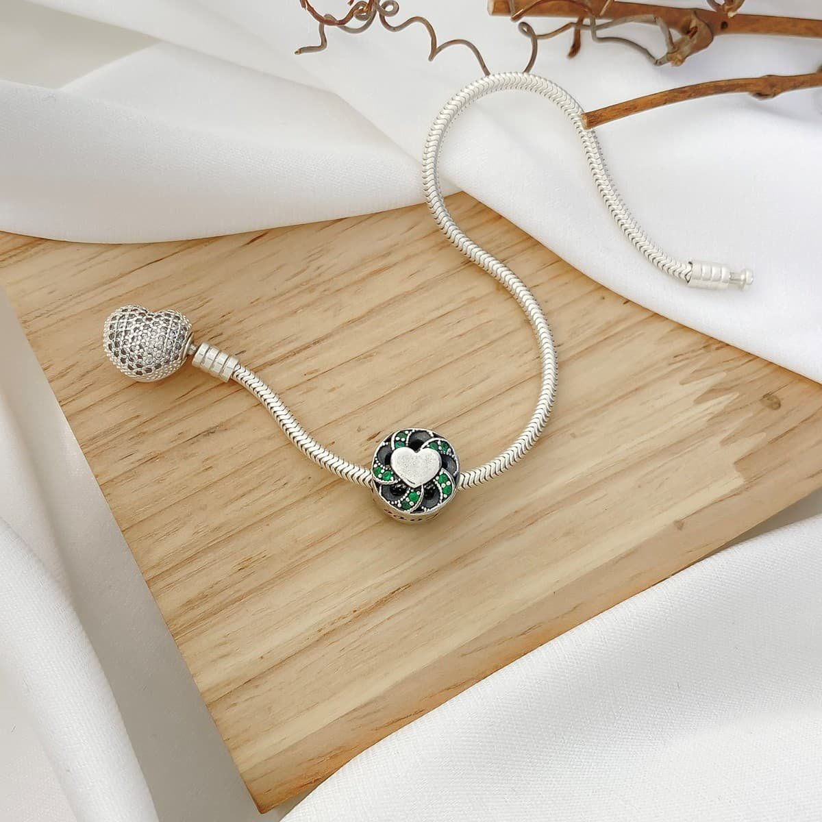 Berloque Separador Coração Love Zircônia Verde Verde 2