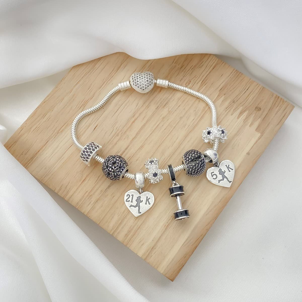 Berloque Separador Zircônia Vazado Preto Preto 4