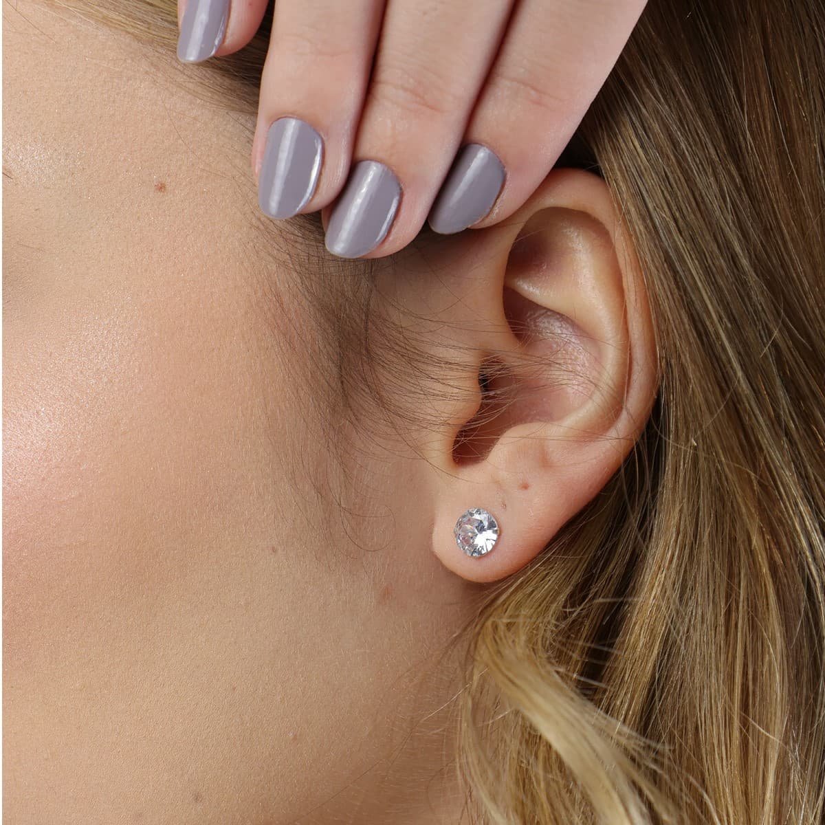 Brinco de Prata Ponto de Luz Cristal Redondo 8MM Prata 2