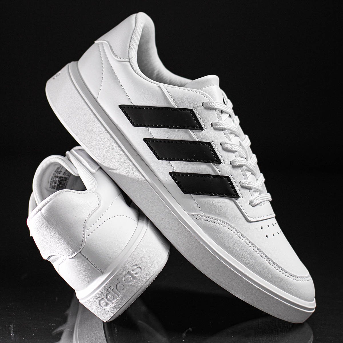 Tenis Adidas Courtblock Branco e Preto - Masculino  Branco 6