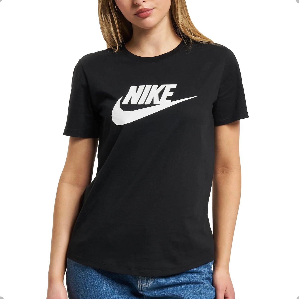 Camiseta Nike Sportswear Essentials Preta - Feminina