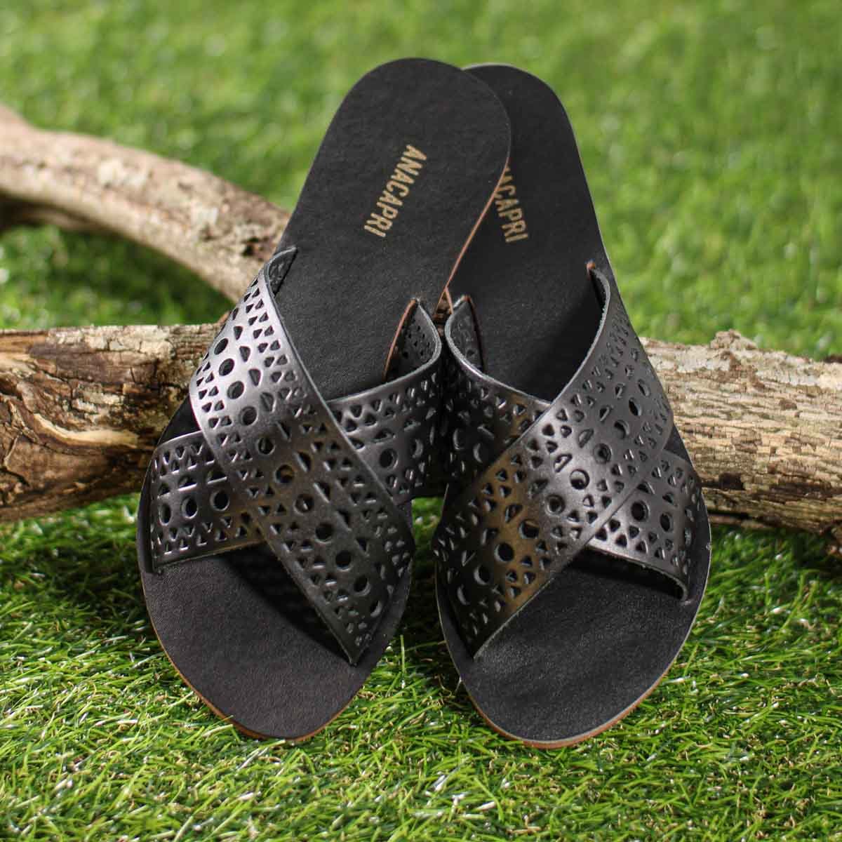 Rasteira Anacapri Tiras Cruzadas Perfuros Couro Preto - Feminino Preto 8