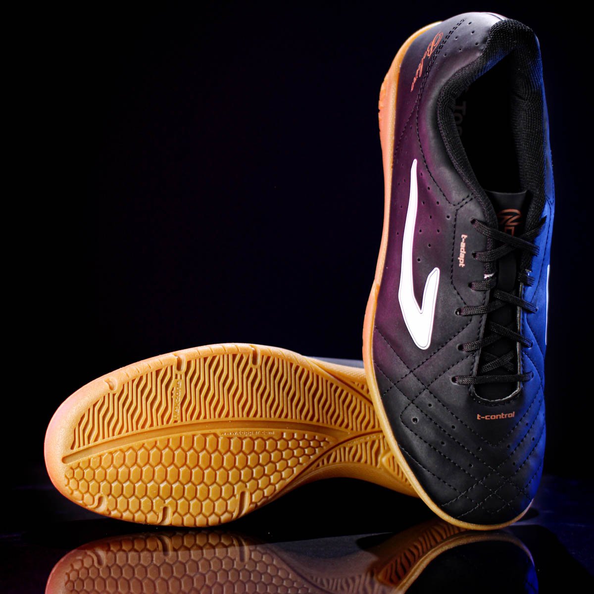 Chuteira Topper Futsal Boleiro V Preto Branco e Cobre - Masculino Preto 7