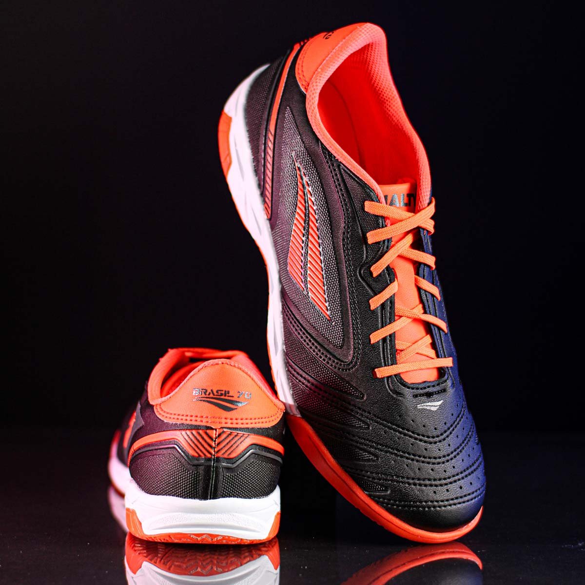 Chuteira Penalty Futsal Brasil 70 Y-1 Preto e Laranja - Masculino Preto 7