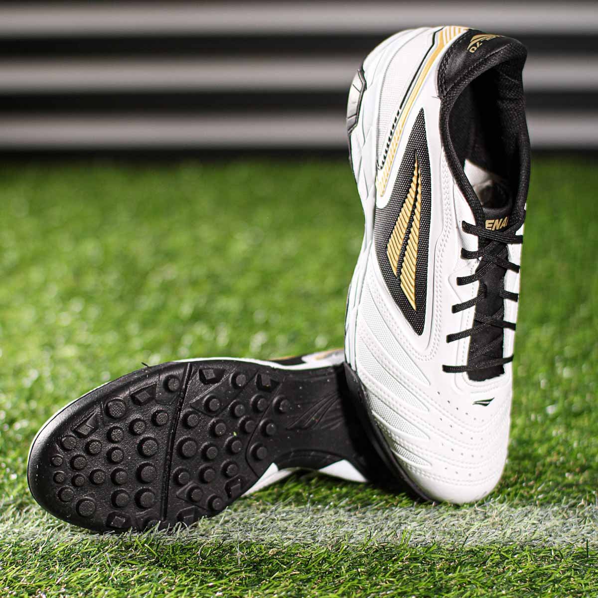 Chuteira Penalty Society Brasil 70 Y-1 Branco Preto e Dourado - Masculino Branco 7