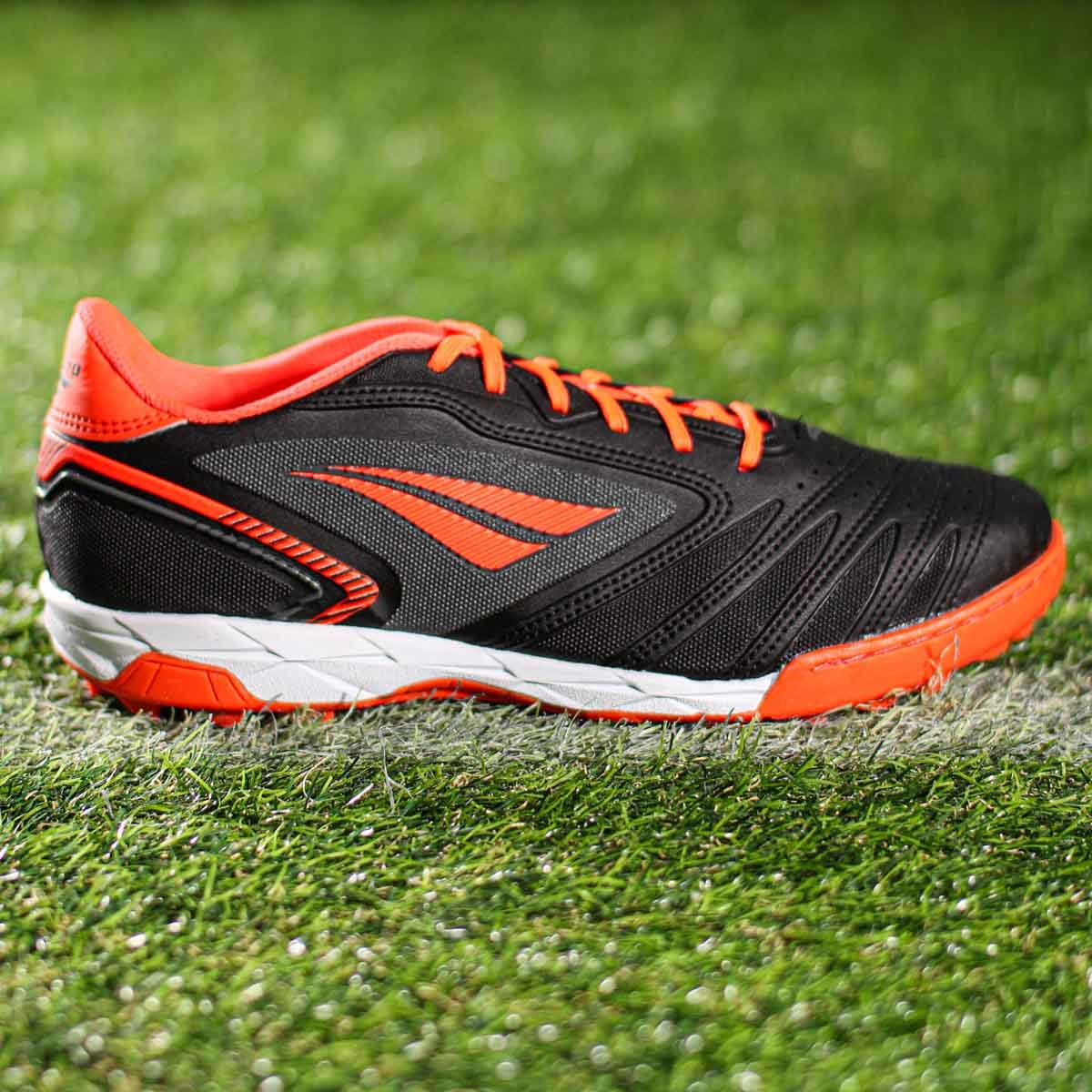 Chuteira Penalty Society Brasil 70 Y-1 Preto e Laranja - Masculino Preto 6