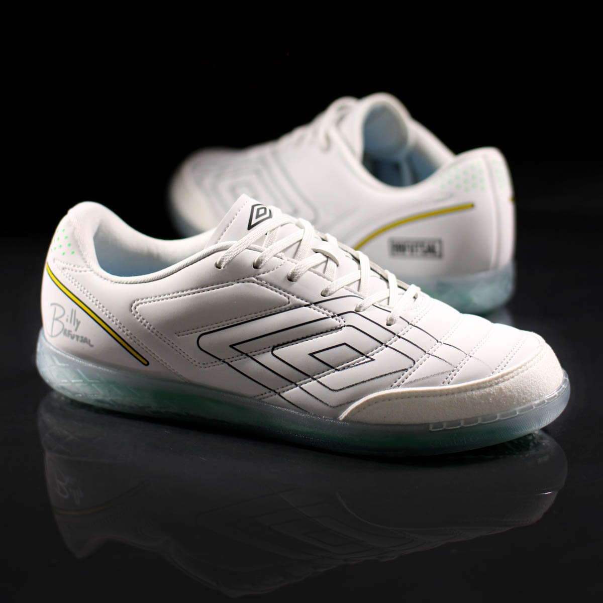Chuteira Umbro Futsal Br Futsal Branco Verde e Amarelo - Masculino Branco 8