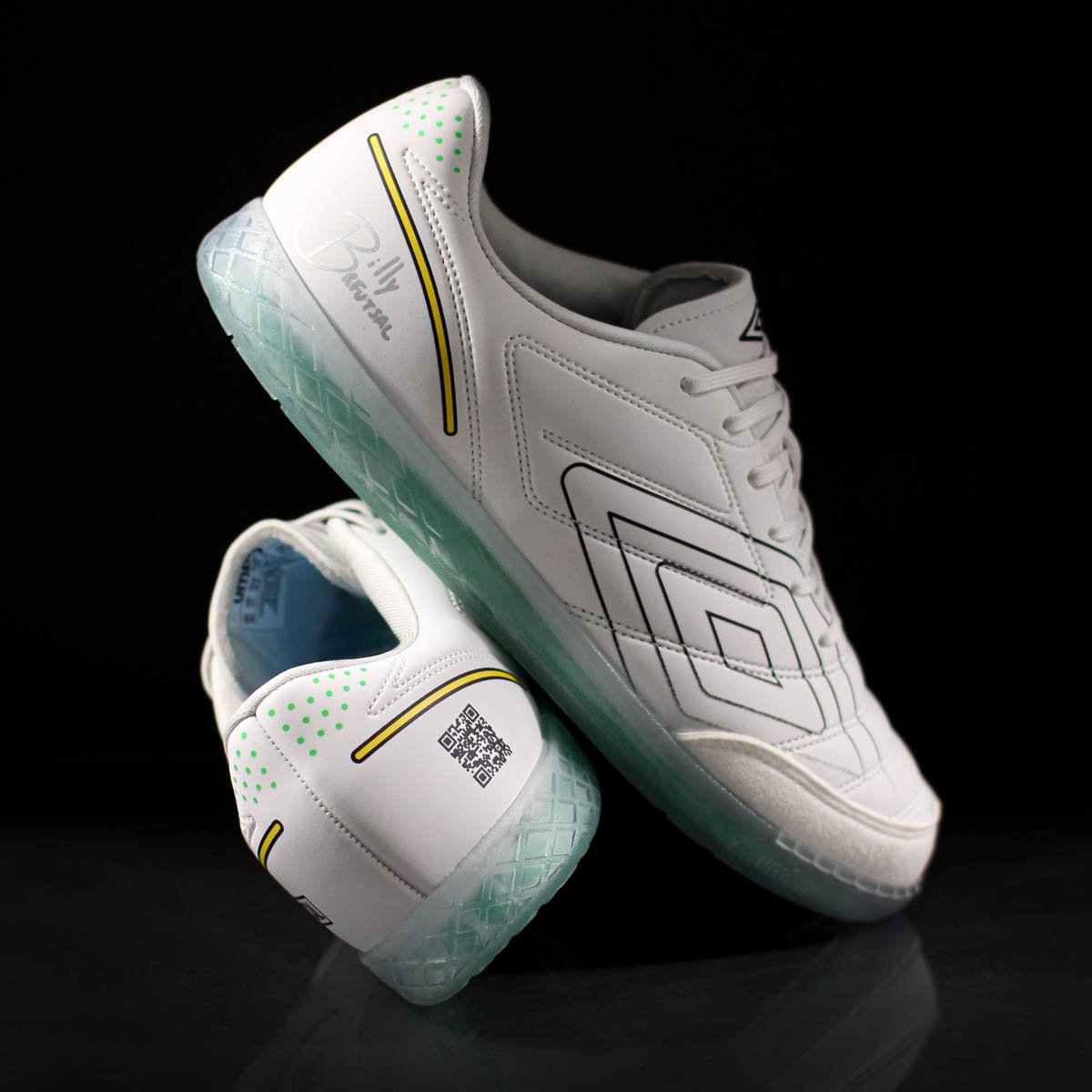 Chuteira Umbro Futsal Br Futsal Branco Verde e Amarelo - Masculino Branco 9