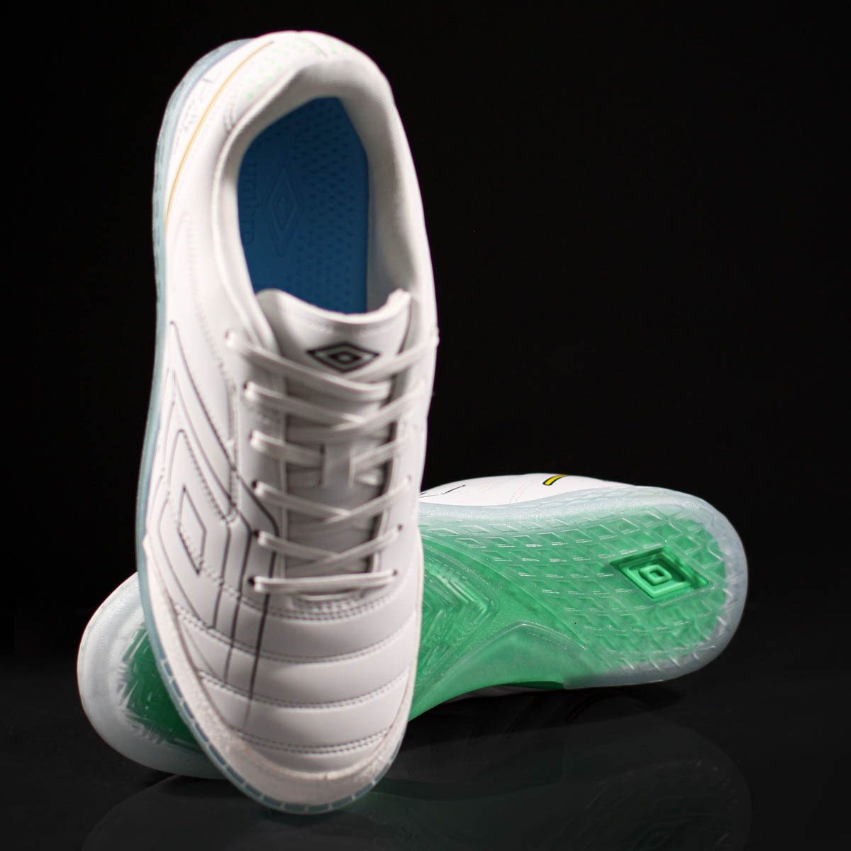 Chuteira Umbro Futsal Br Futsal Branco Verde e Amarelo - Masculino Branco 10