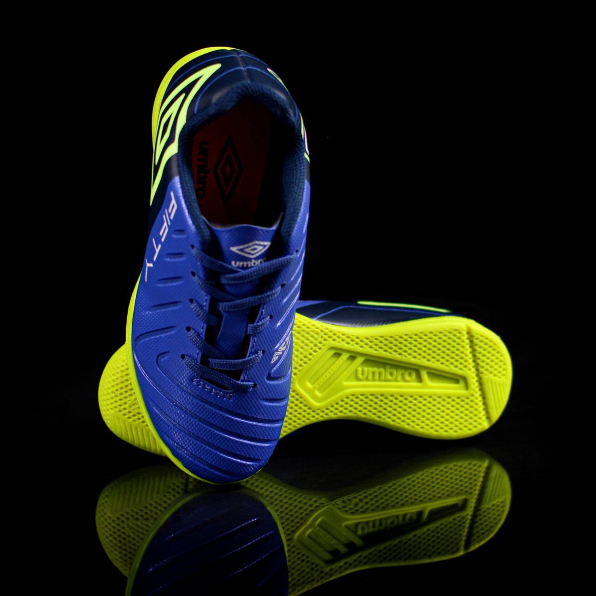 Chuteira Umbro Futsal Fifty VI Jr Azul e Verde Limao - Juvenil Azul 9