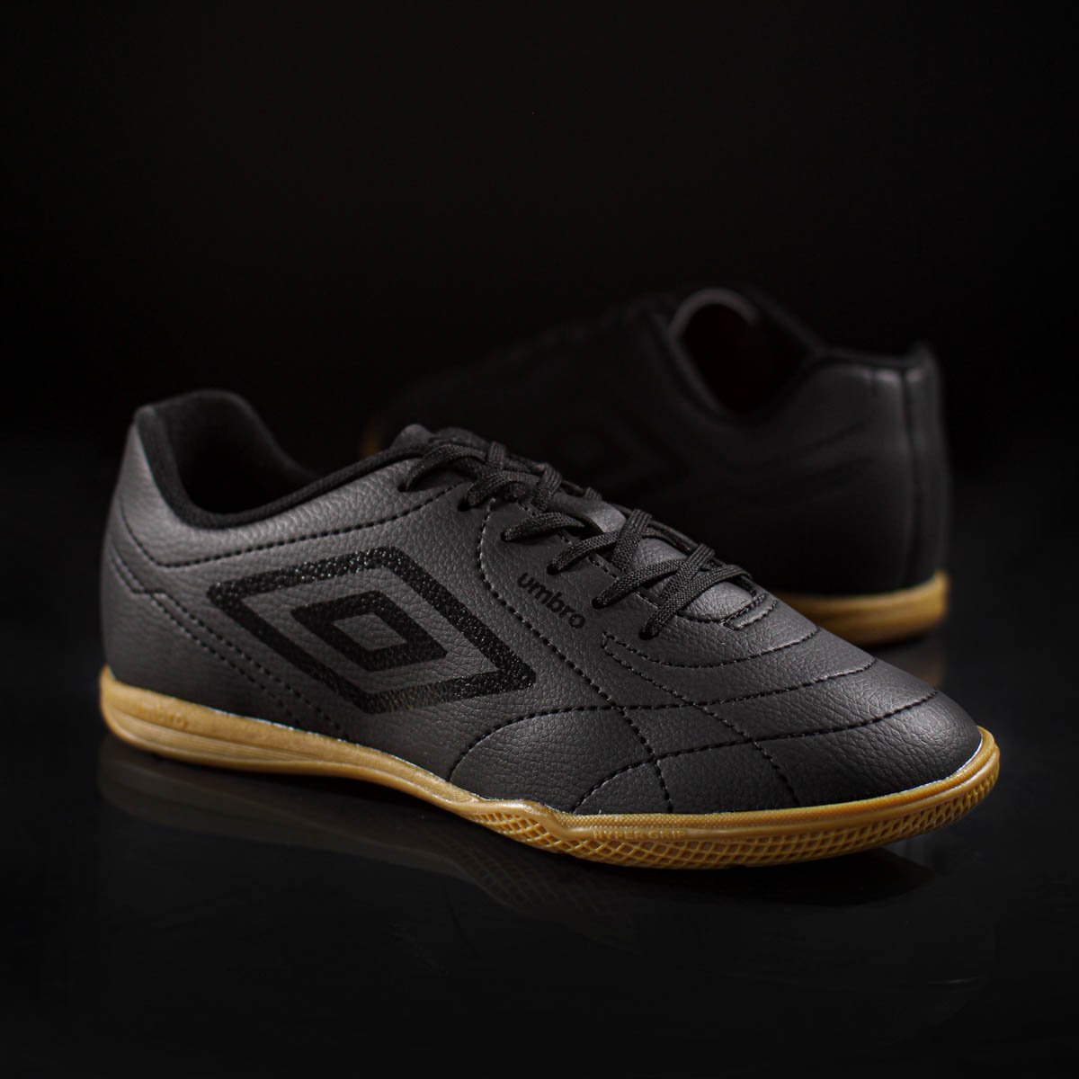 Chuteira Umbro Futsal Class Footballer Preto - Masculino Preto 8