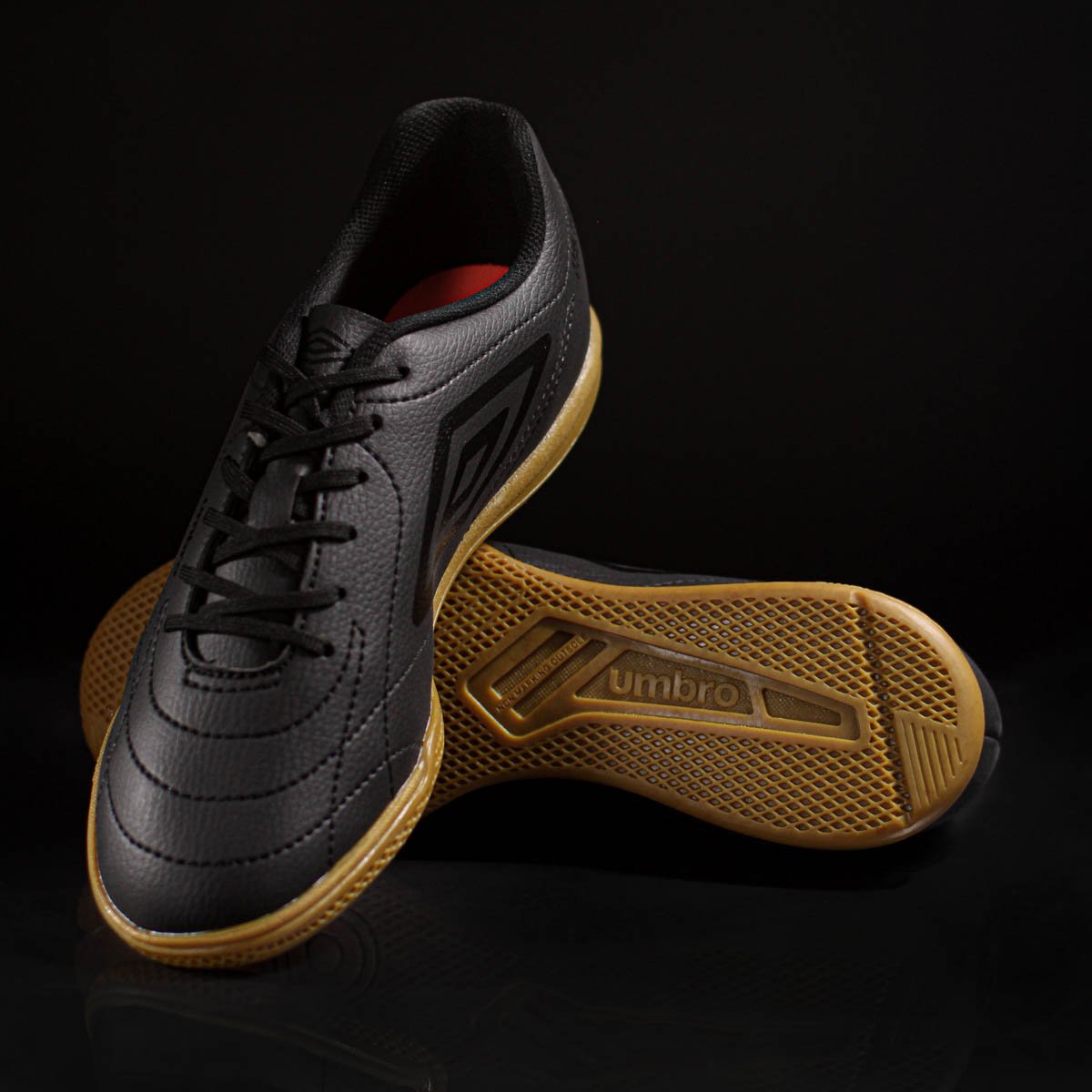 Chuteira Umbro Futsal Class Footballer Preto - Masculino Preto 10