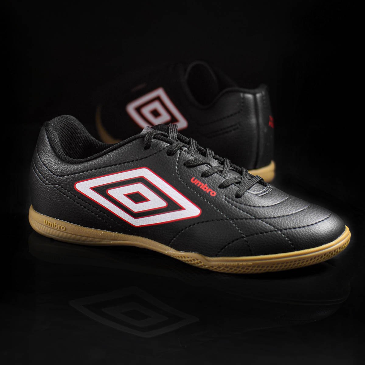 Chuteira Umbro Futsal Class Footballer Preto Branco e Vermelho - Masculino Preto 8