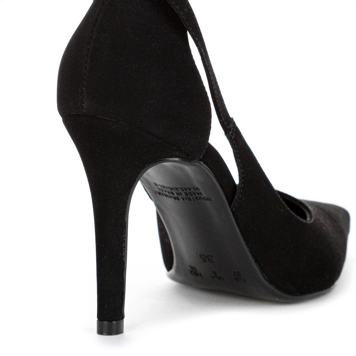 Scarpin Bebece Fivela Pingente Pedraria Salto Alto Fino Preto - Feminino Preto 7