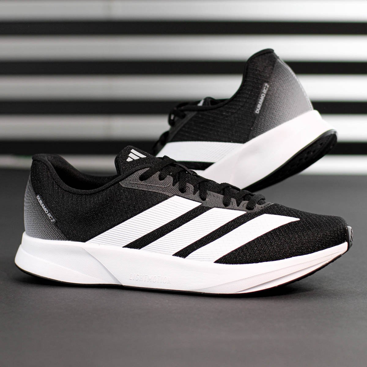 Tenis Adidas Duramo RC2 Preto e Branco - Feminino Preto 7