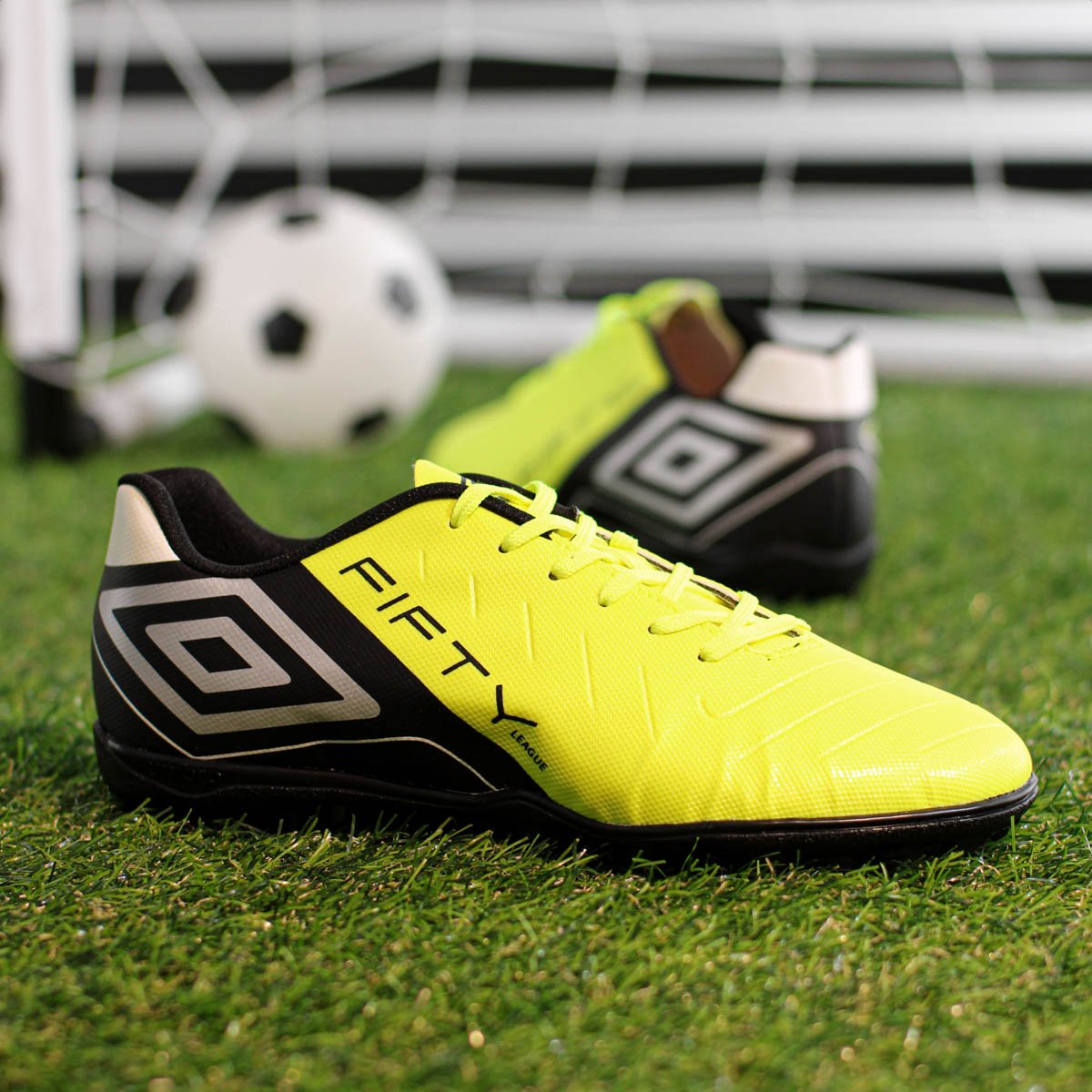 Chuteira Umbro Society Fifty Vi League Verde Limao Preto e Prata - Masculino Verde 8