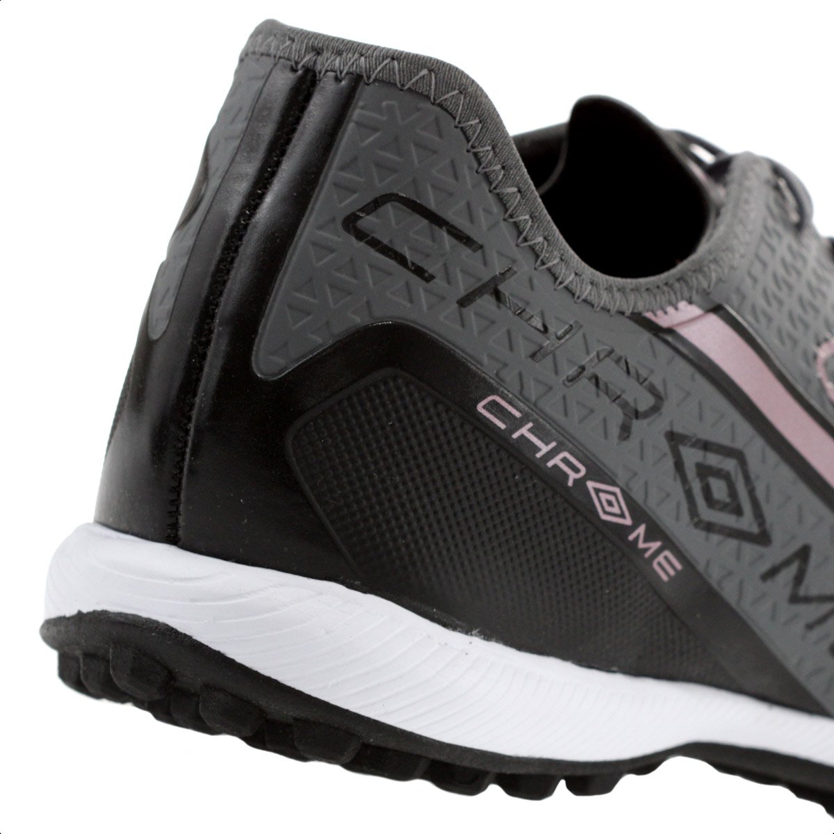 Chuteira Umbro Society Chrome Cinza e Rosa - Masculino Cinza 8