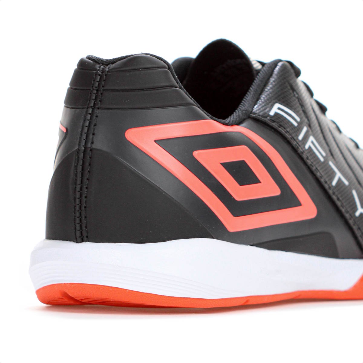 Chuteira Umbro Futsal Fifty Vi Preto Coral e Branco - Masculino Preto 7