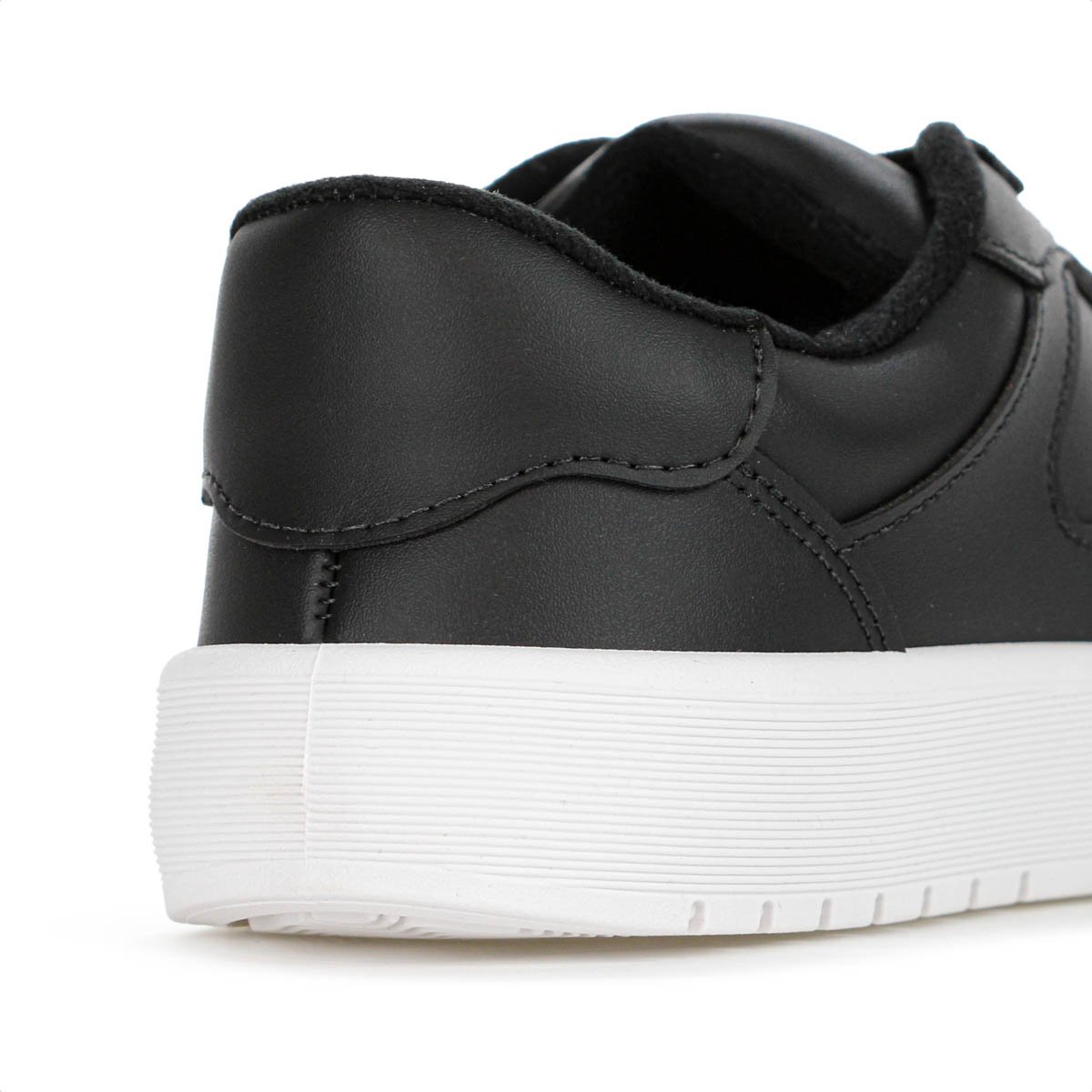 Tenis Moleca Napa Sardenha Recortes Preto - Feminino Preto 7