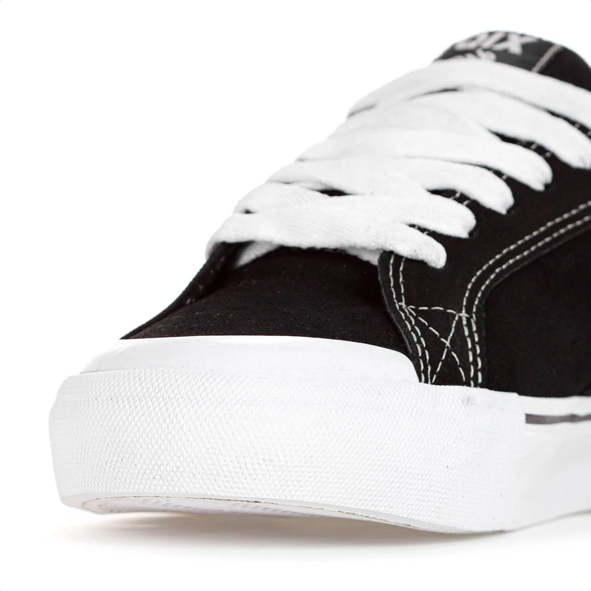 Tenis Qix Chorao Park Camurca Preto e Branco - Masculino Preto 6