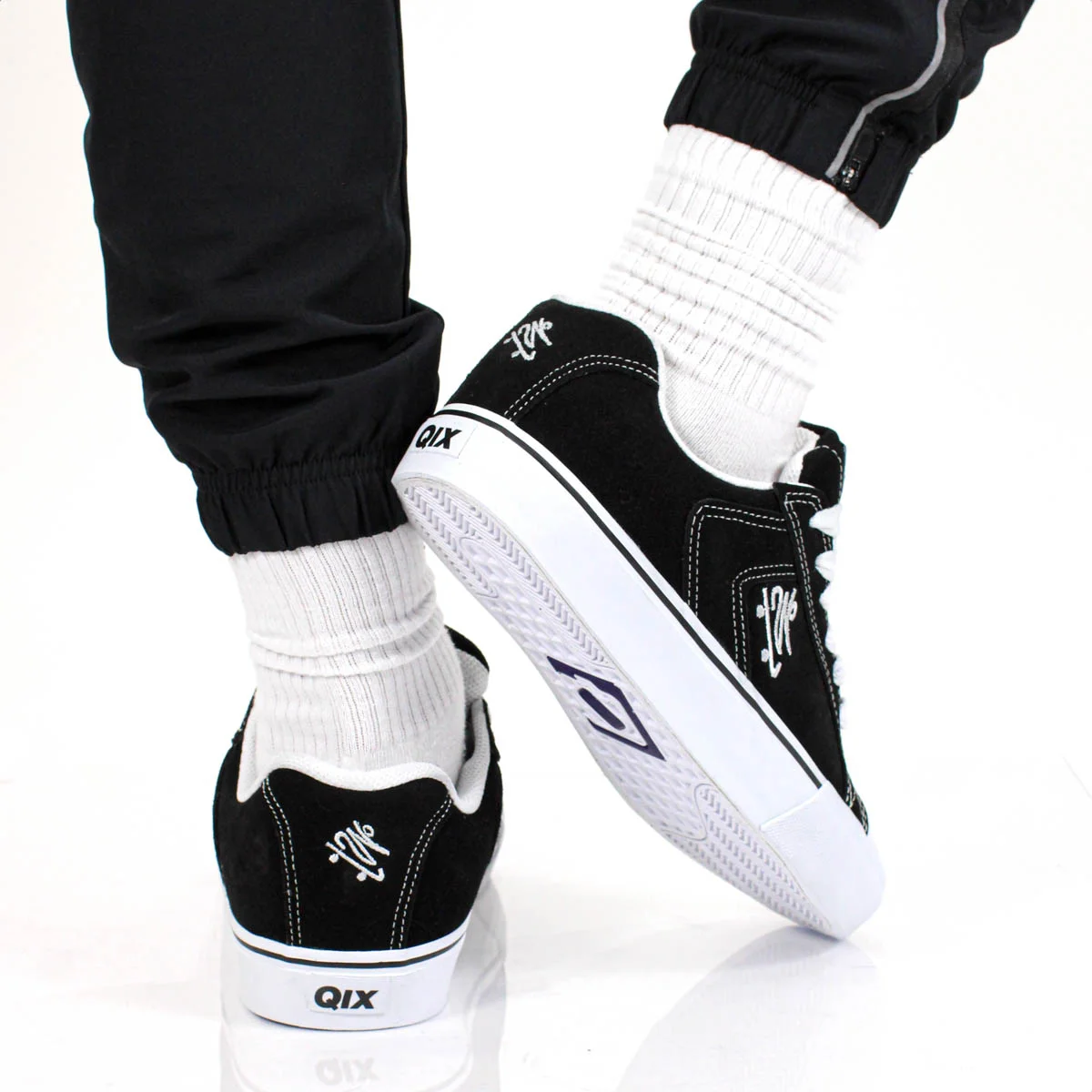 Tenis Qix Chorao Park Camurca Preto e Branco - Masculino Preto 10