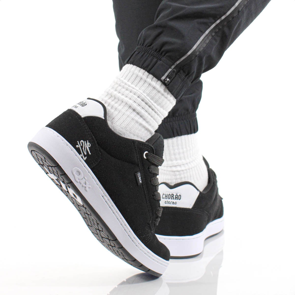 Tenis Qix Allan Mesquita Camurca Preto e Branco  - Masculino Preto 10