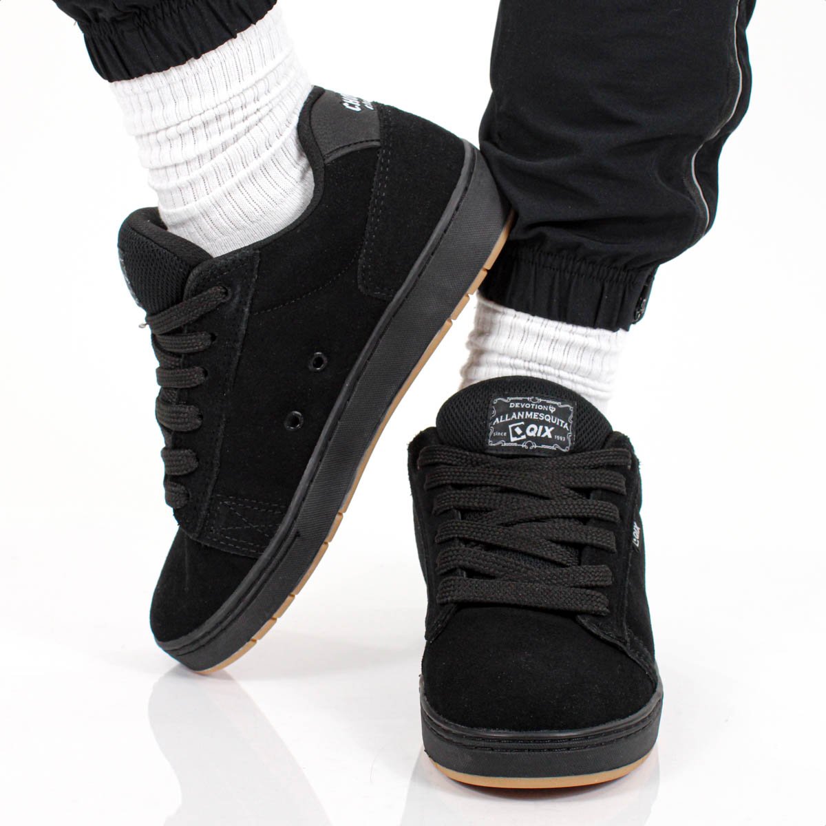 Tenis Qix Allan Mesquita Camurca Preto e Marrom - Masculino Preto 8