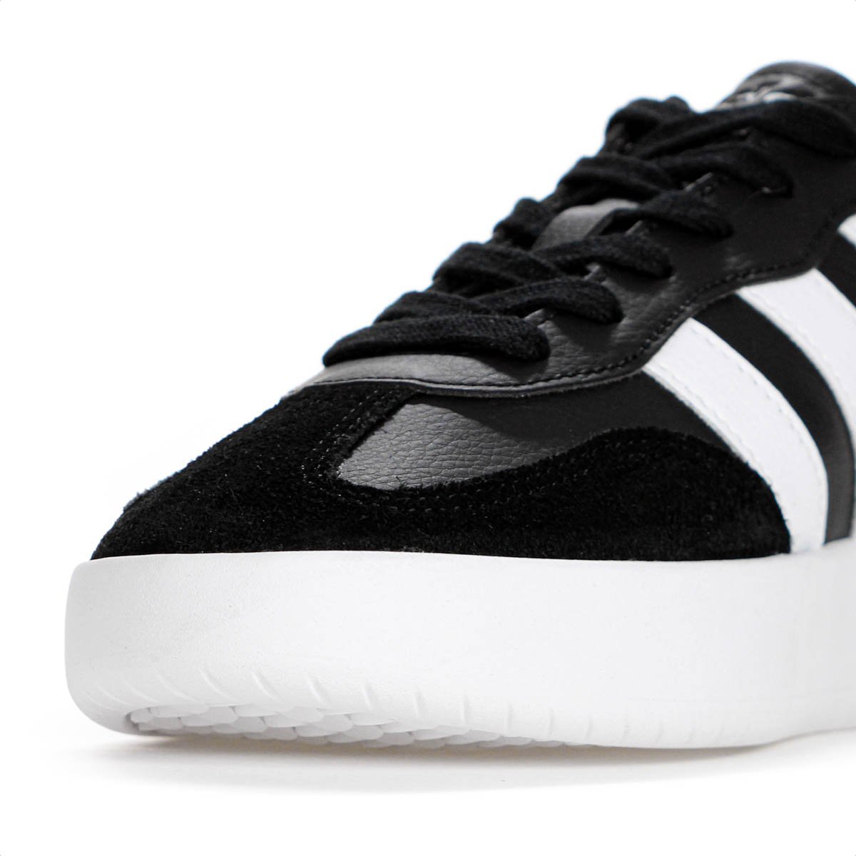 Tenis Adidas Barreda Couro Preto e Branco - Masculino Preto 6