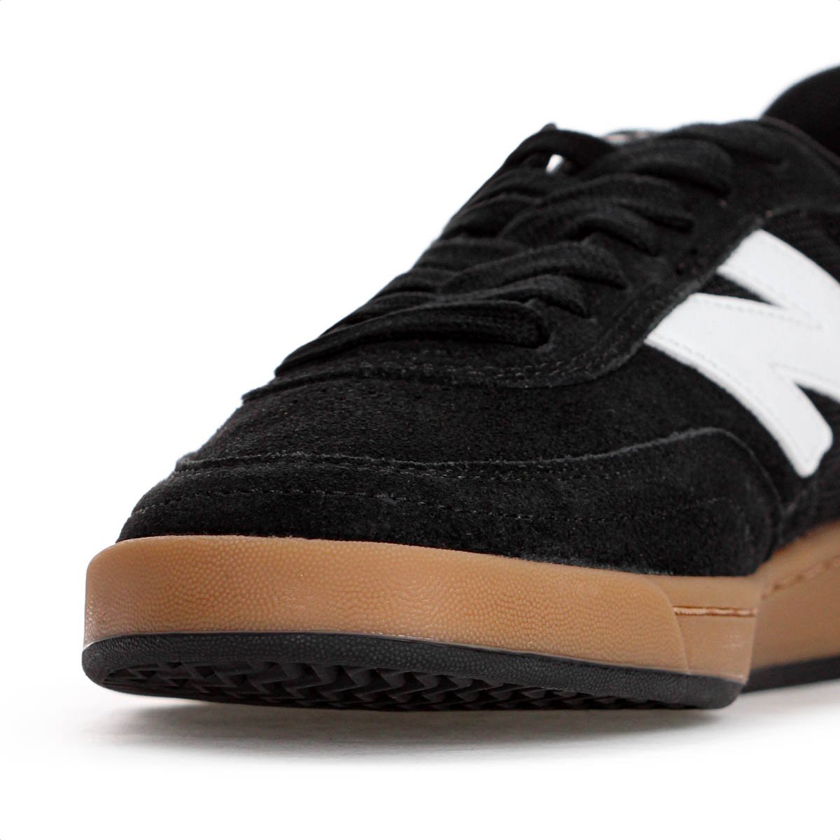 Tenis New Balance Numeric 440 V2 Preto e Branco - Masculino Preto 6