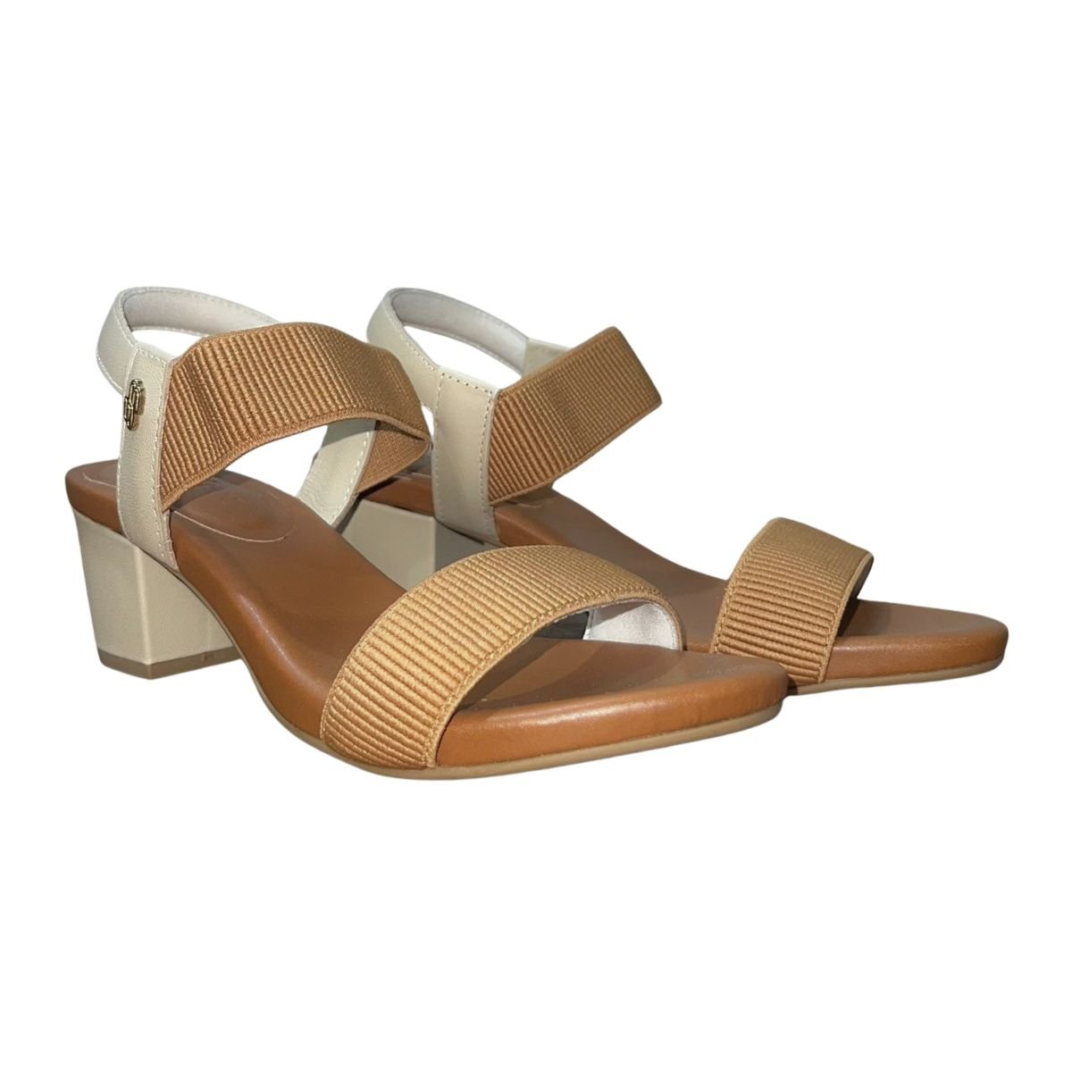 Sandália de Salto Bloco Casual de Couro com Tira Elástica Feminino Usaflex Y8404028 Marrom Bege Bege 2