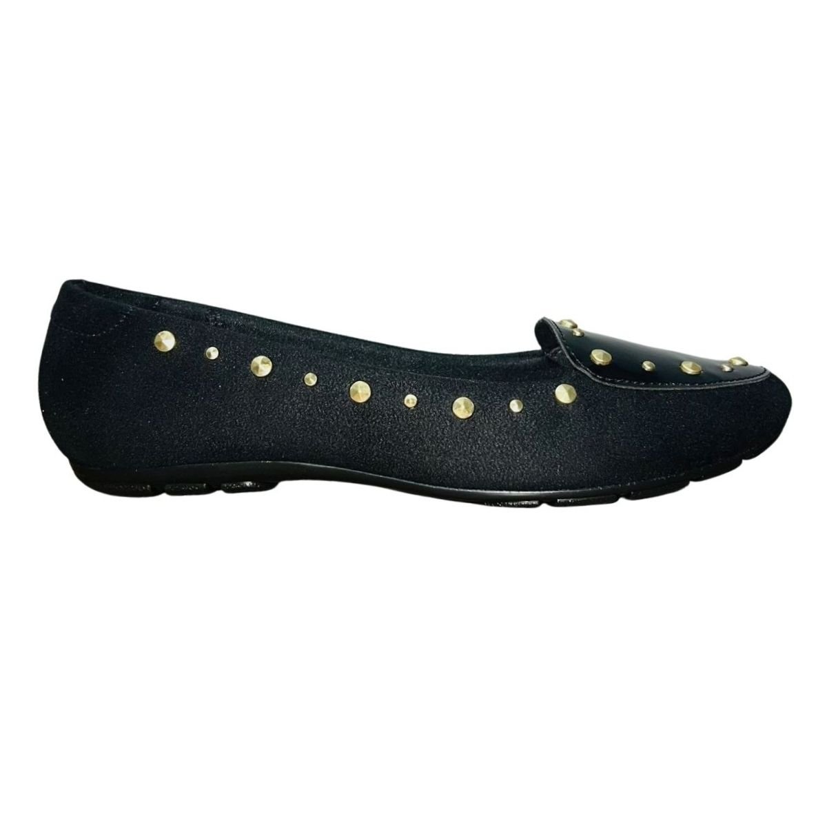 Mocassim Rasteiro de Camurça com Tachas Feminino Moleca 5800.112 Preto