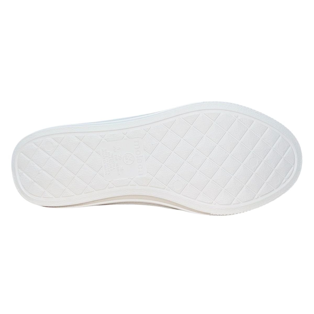 Tênis Casual Matelassê com Aplique Metálico Feminino Moleca 5796.115 Preto Preto 6