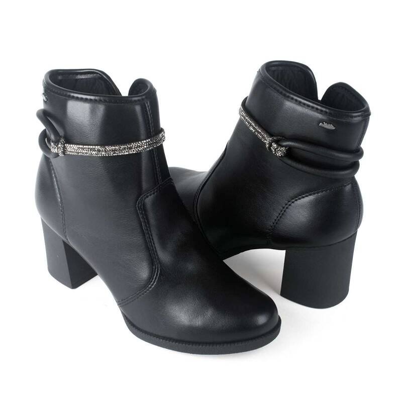Bota Dakota Cano Baixo - Feminina - Preto Preto 4