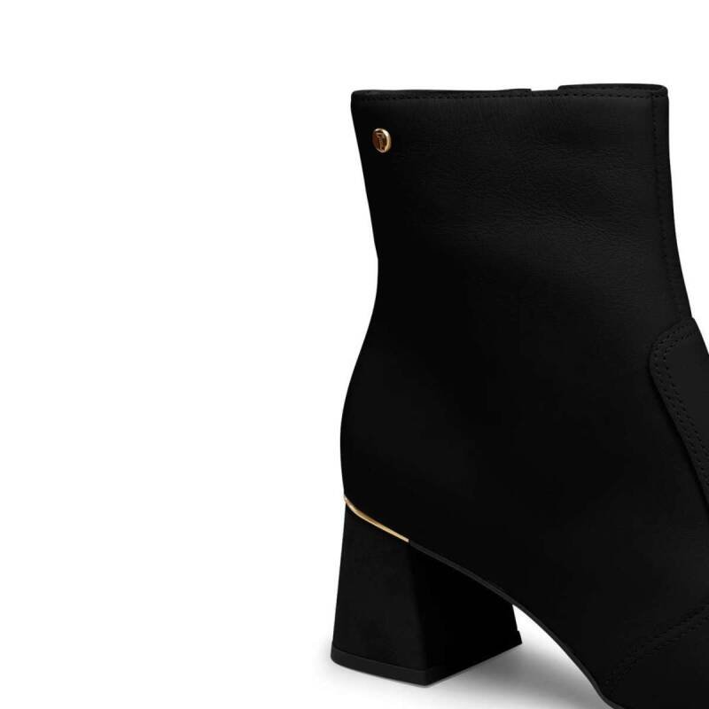 Bota Tanara Cano Curto - Feminina - Preto Preto 4