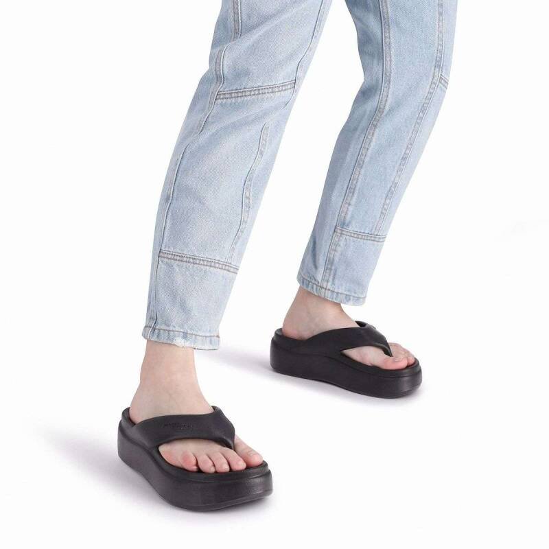 Chinelo Piccadilly Flatform - Feminino Preto 5