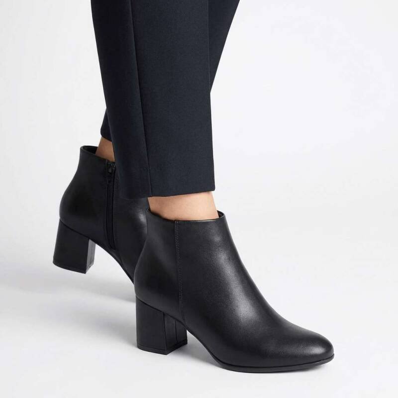 Bota Beira Rio Cano Curto Preto - Feminino - Preto Preto 4