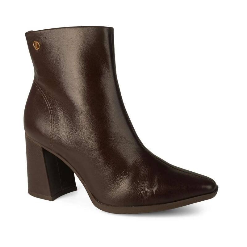 Bota Dakota de Cano Curto em Couro - Feminino