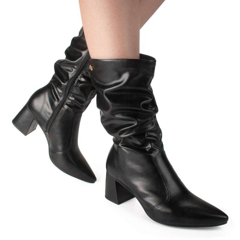Bota Dakota Cano Longo Slouch - Feminina - Preto Preto 6