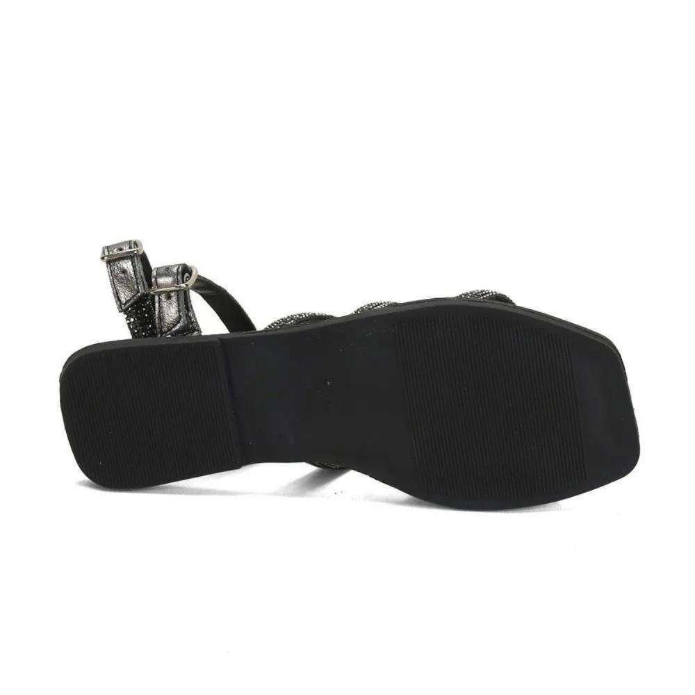 Rasteira Gladiadora com Strass Brilho e Conforto Ana Mello Preto 6