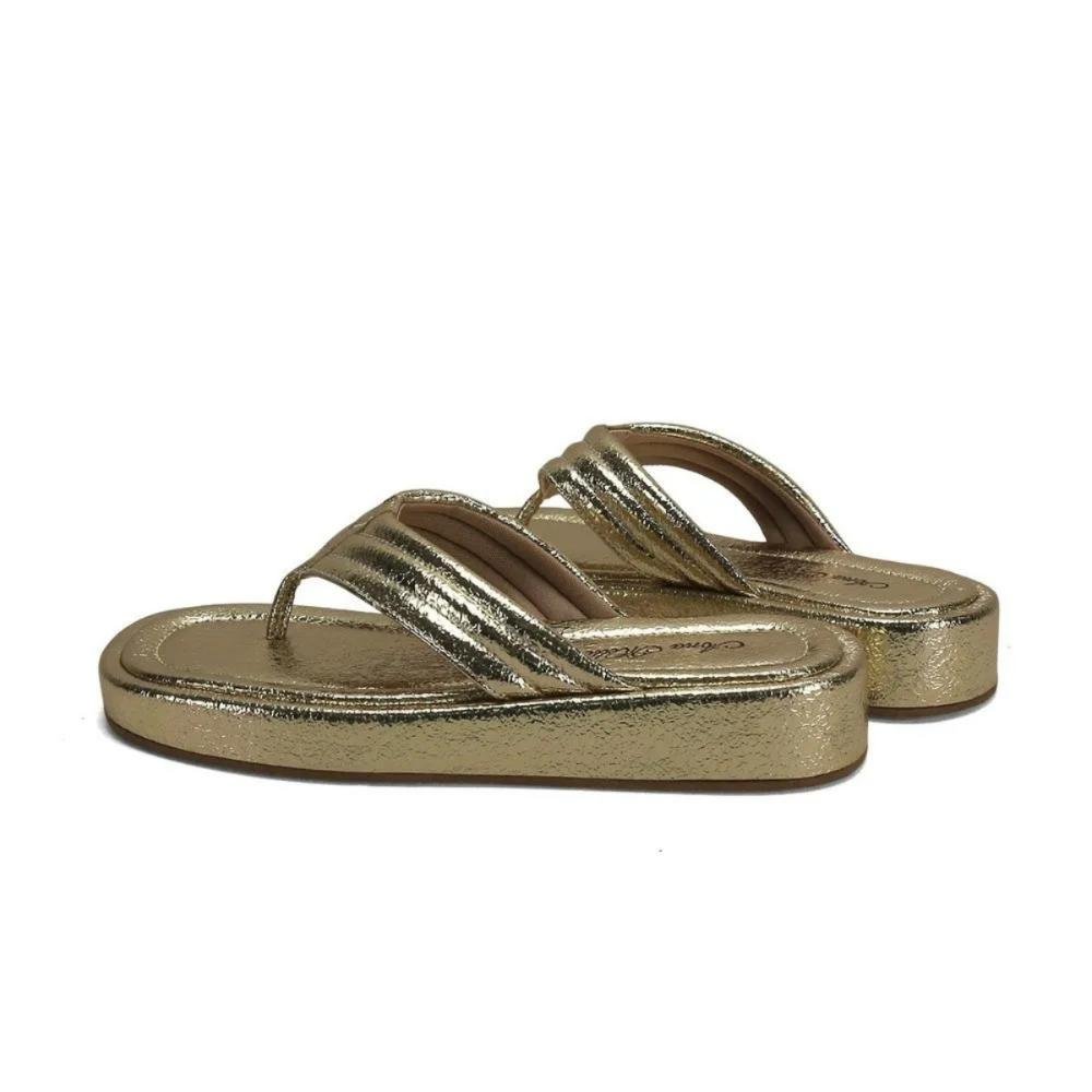 Sandália Flat Metalizada Modernidade Feminina Ana Mello Dourado 3