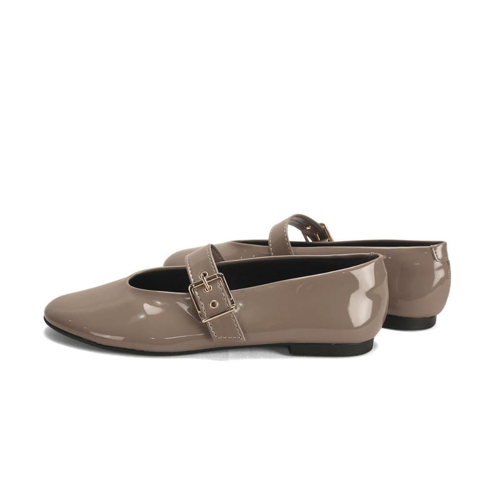 Sapatilha Boneca de Verniz com Bico Fino Ana Mello Bege 3