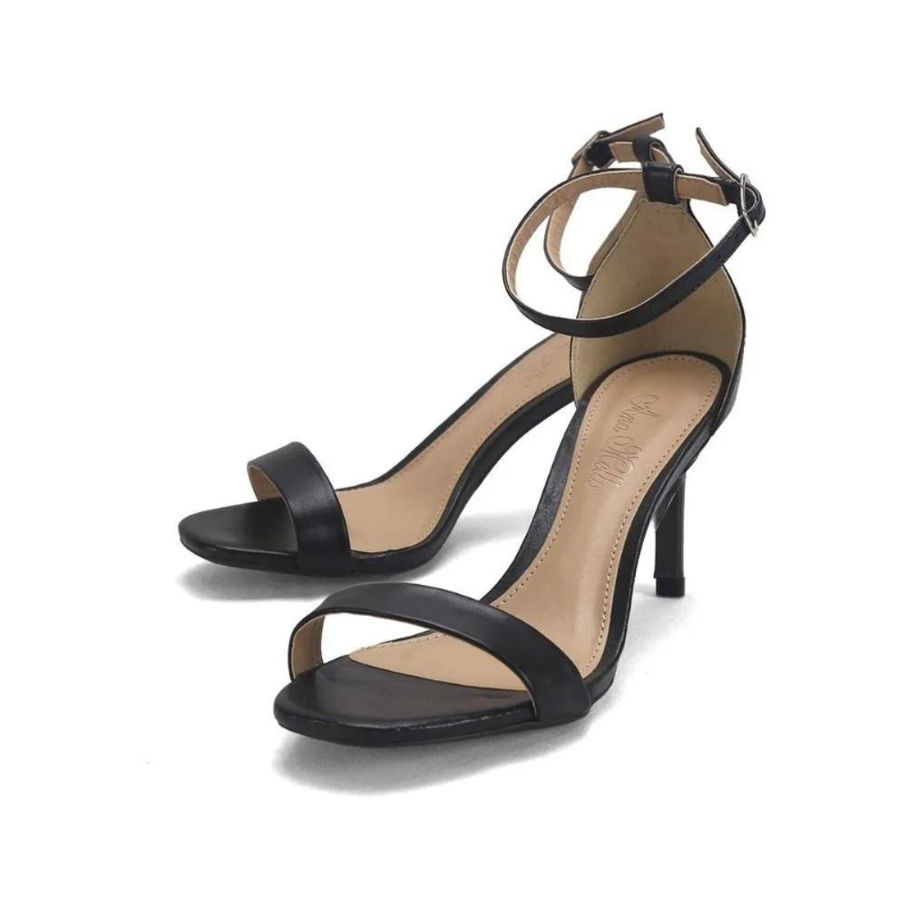 Sandália Minimalista em Couro Conforto e Estilo Ana Mello Preto 2