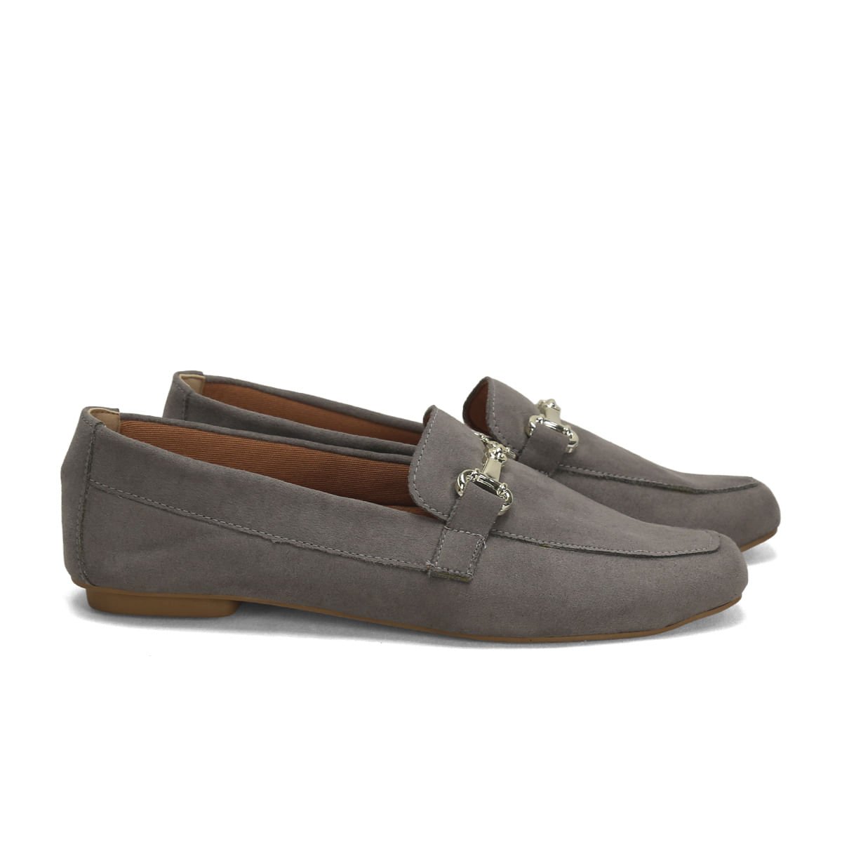 Mocassim clássico suede cinza com fivela ouro light
