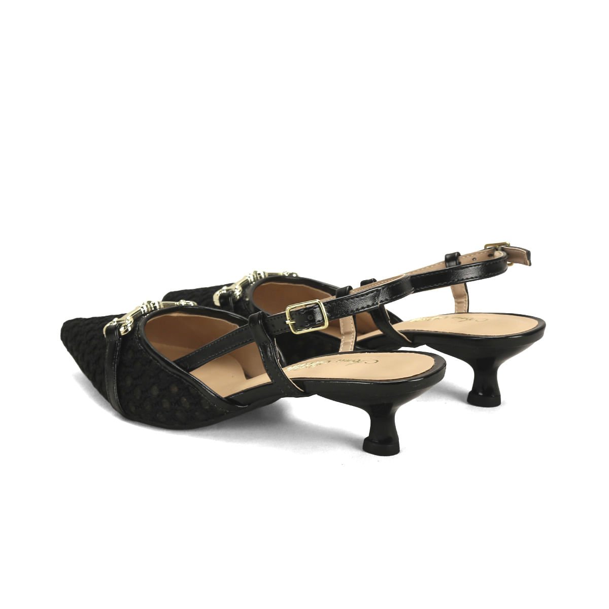 Scarpin slingback tramado preto com detalhe dourado Preto 3